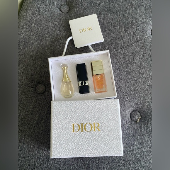 Dior Other - Dior Beauty Gift Set